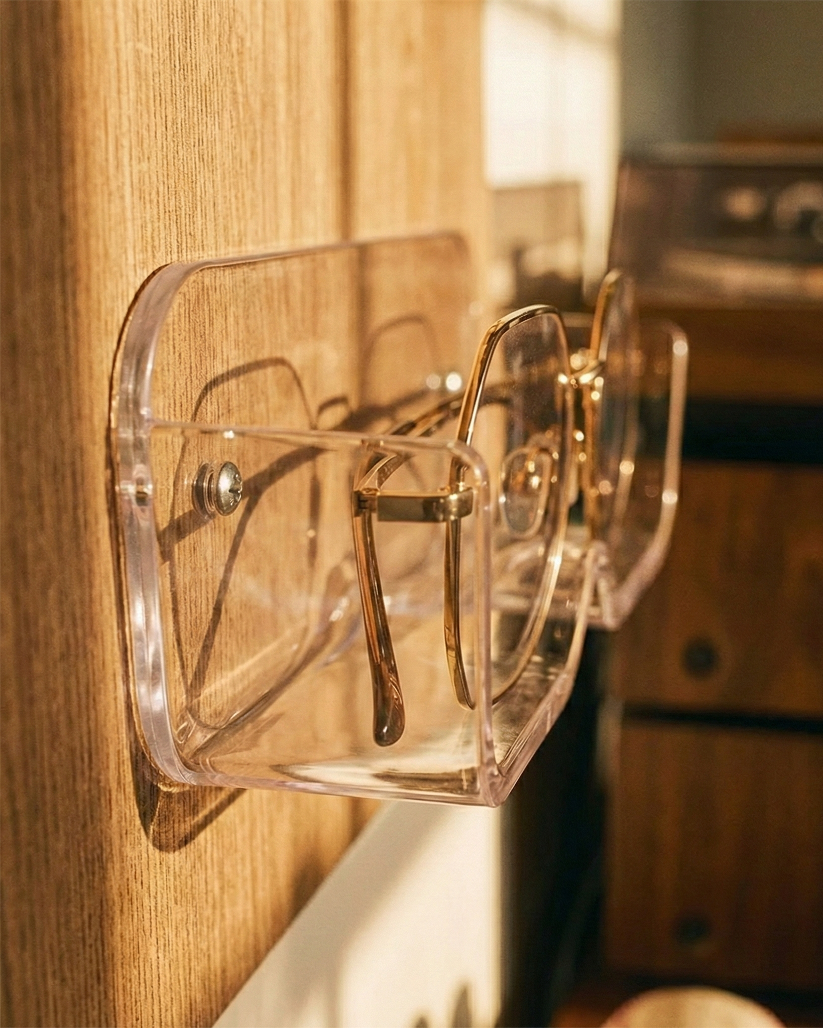 the clarity cradle | clear wall mounted glasses storage