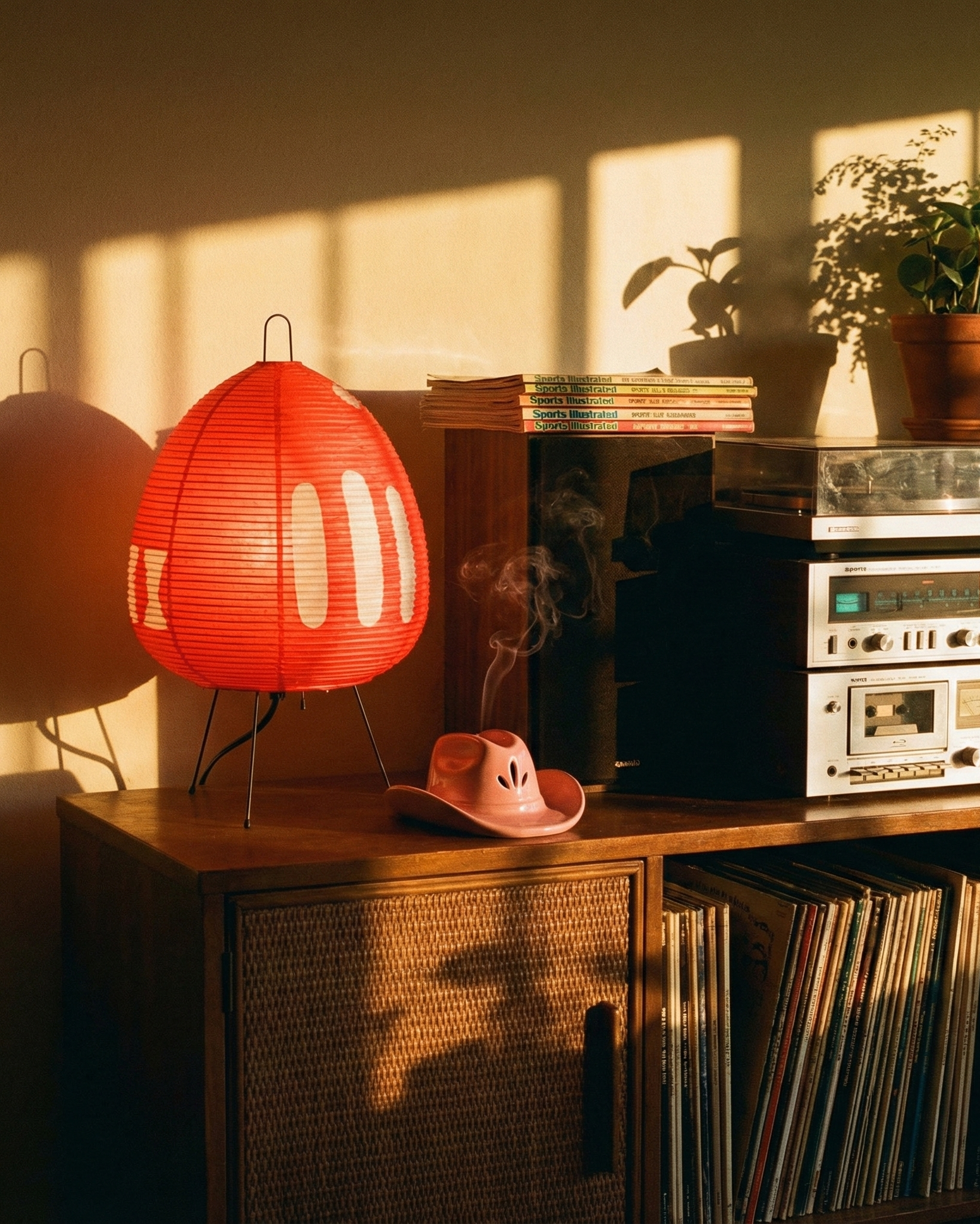 the rice lamp | japanese rice paper table lamp | red