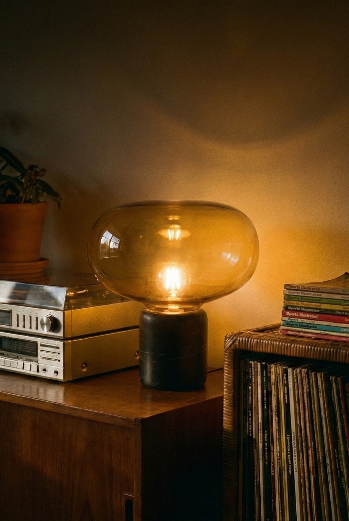the marble mushroom | nordic table lamp | amber