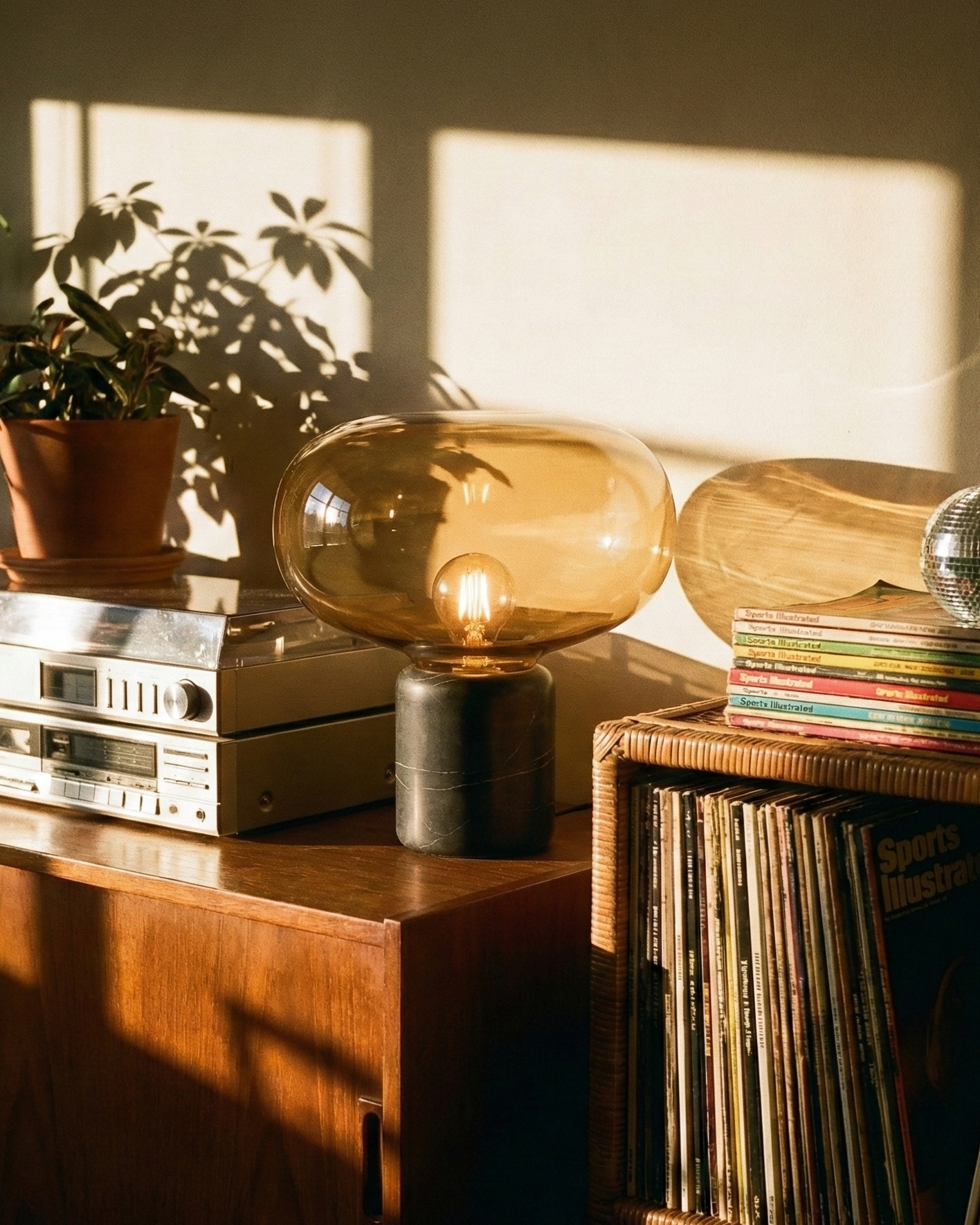 the marble mushroom | nordic table lamp | amber
