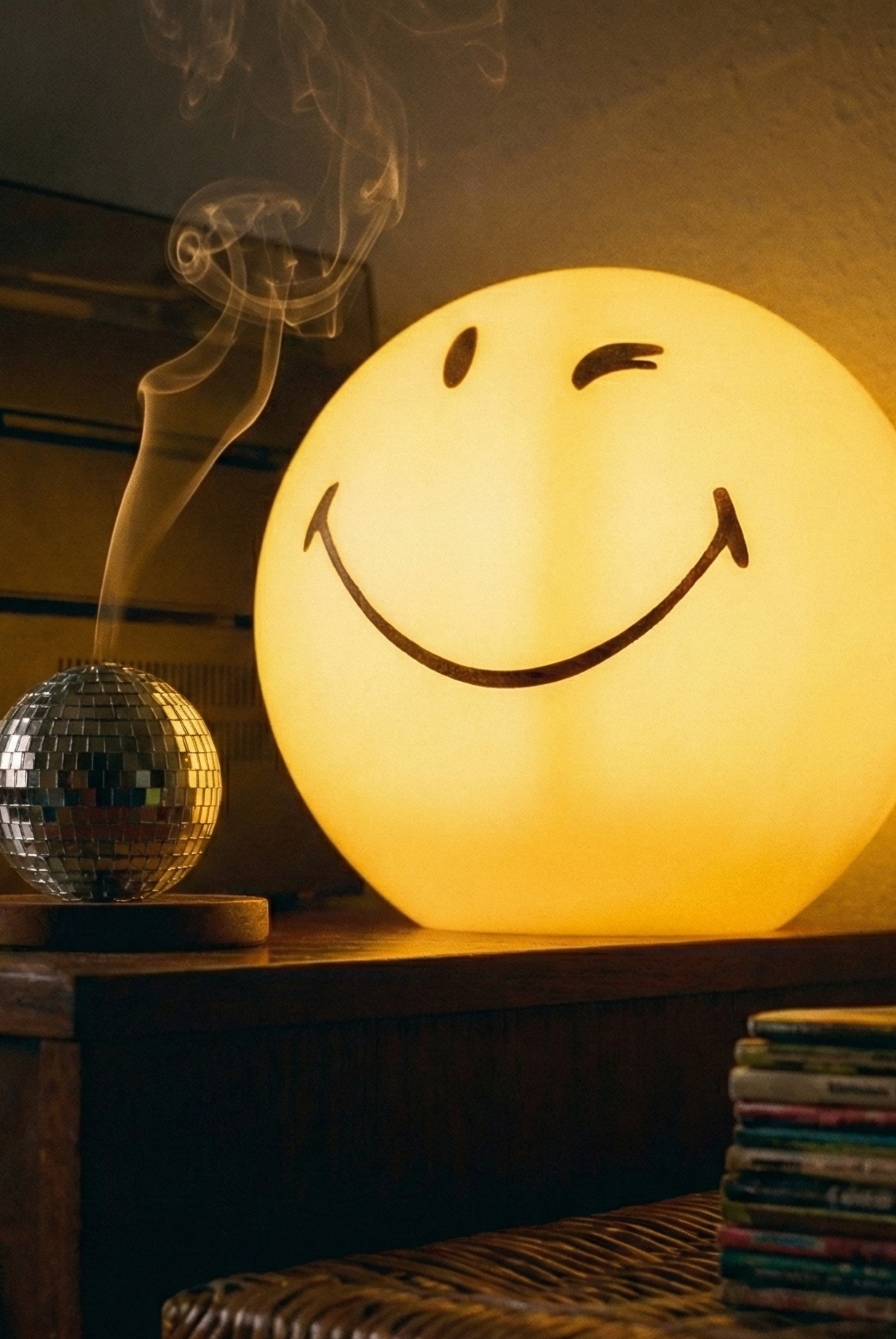 the wink | smiley sphere atmosphere light