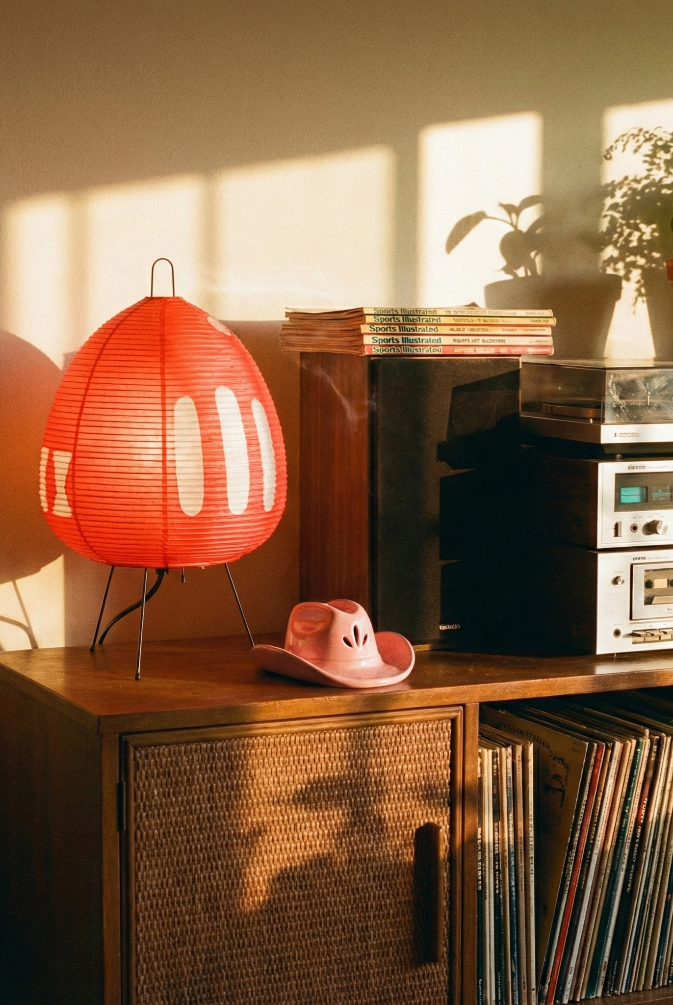 the rice lamp | japanese rice paper table lamp | red