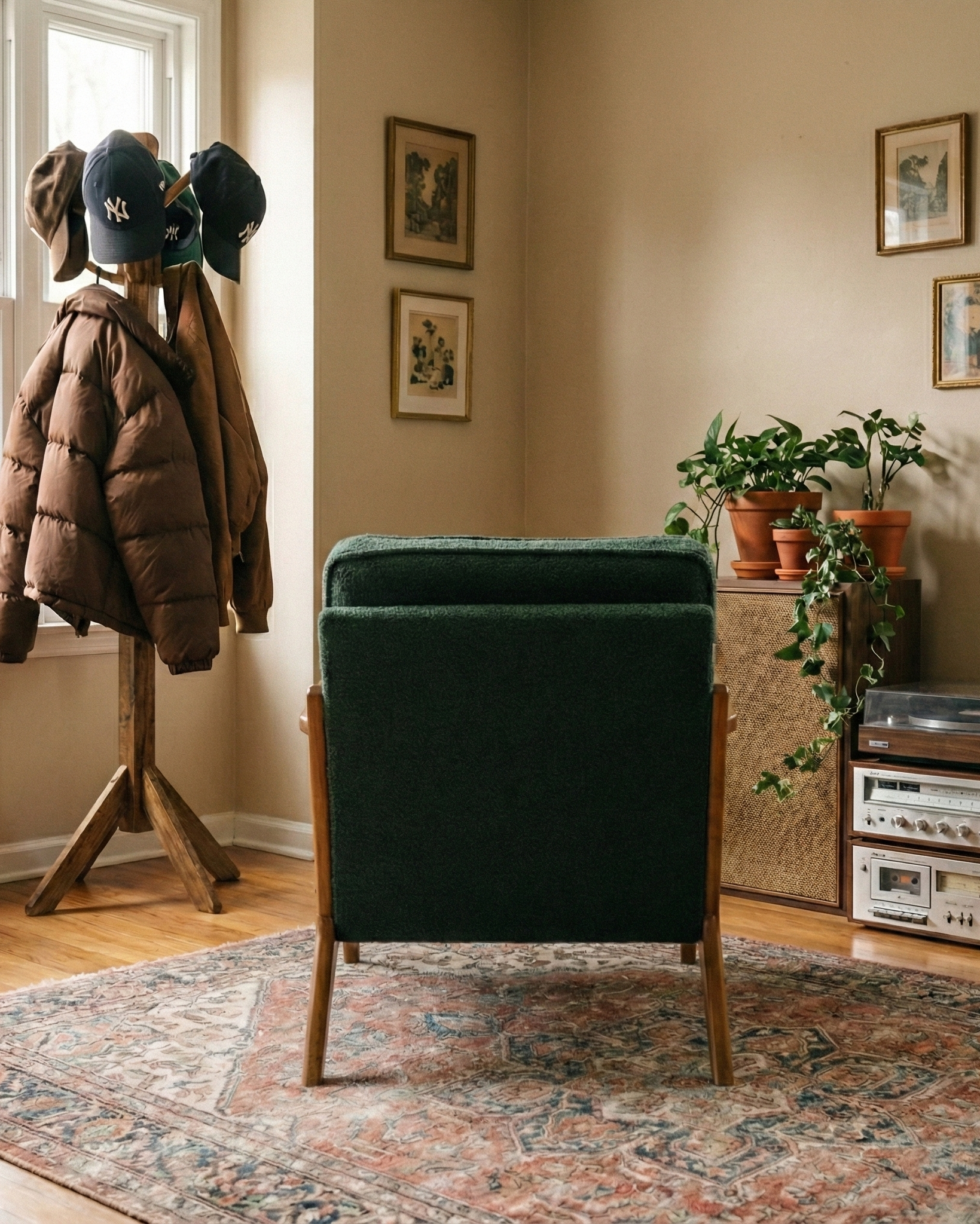 the accent chair | accent armchair | green