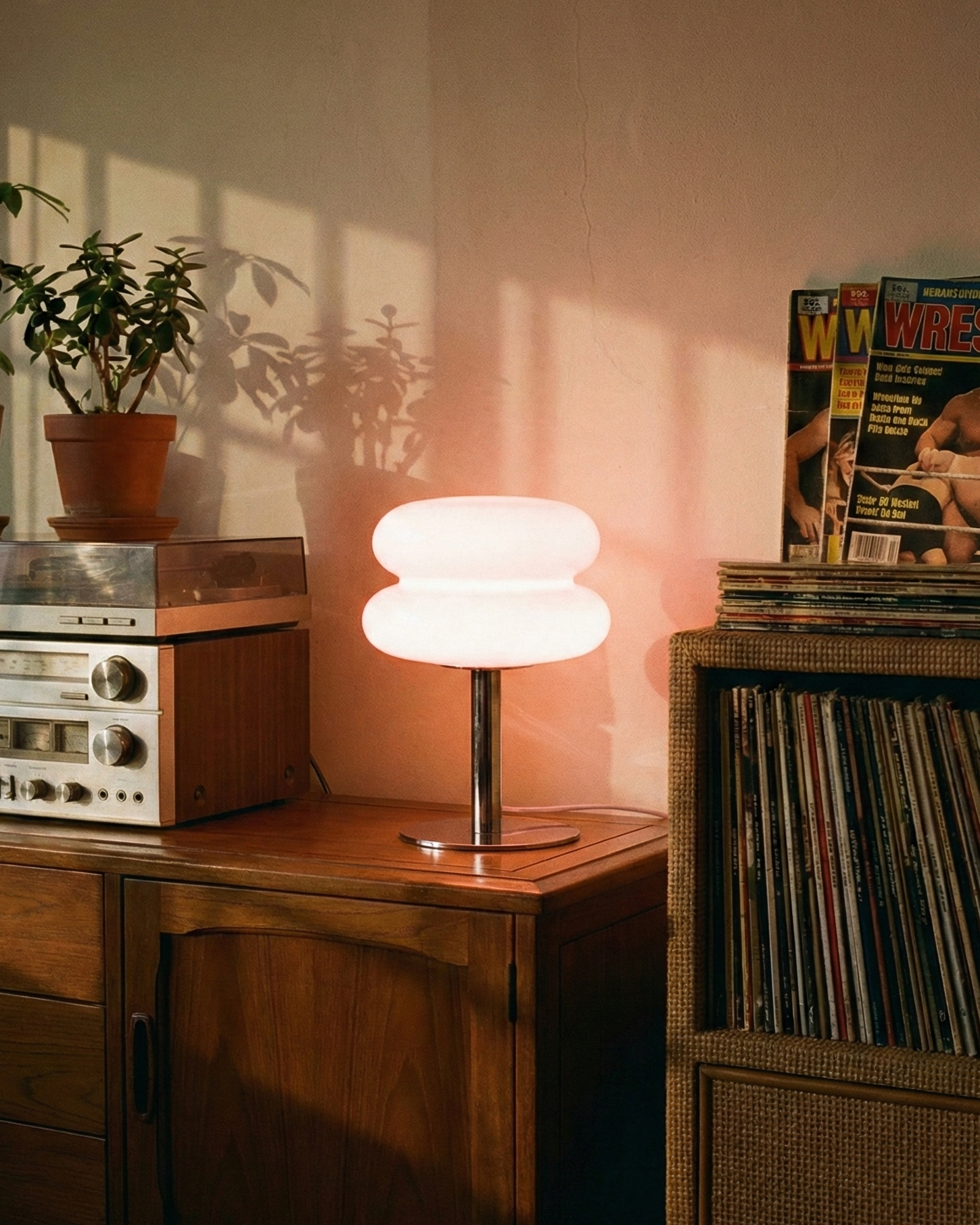 the macaron | macaron shaped table lamp | pink