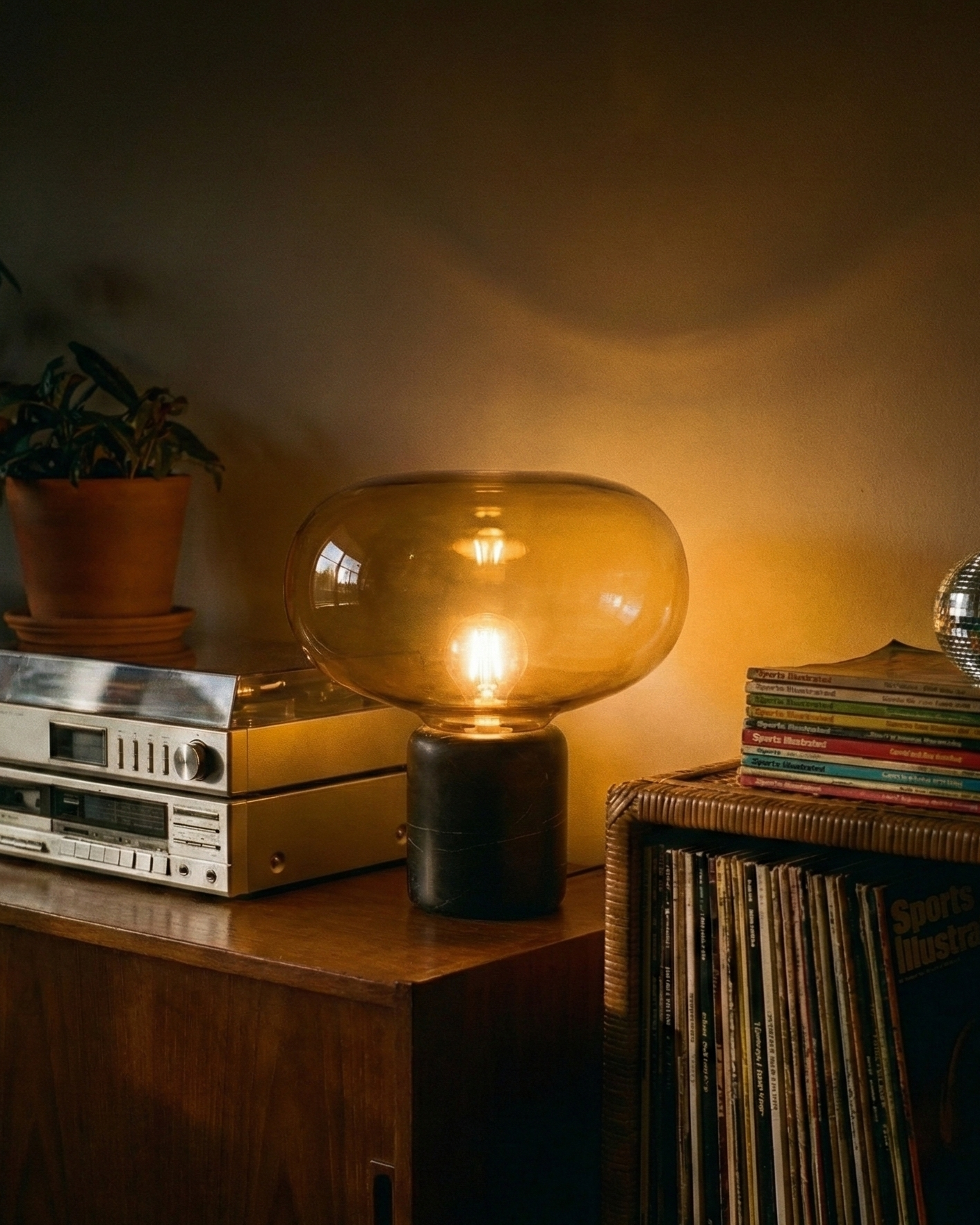 the marble mushroom | nordic table lamp | amber