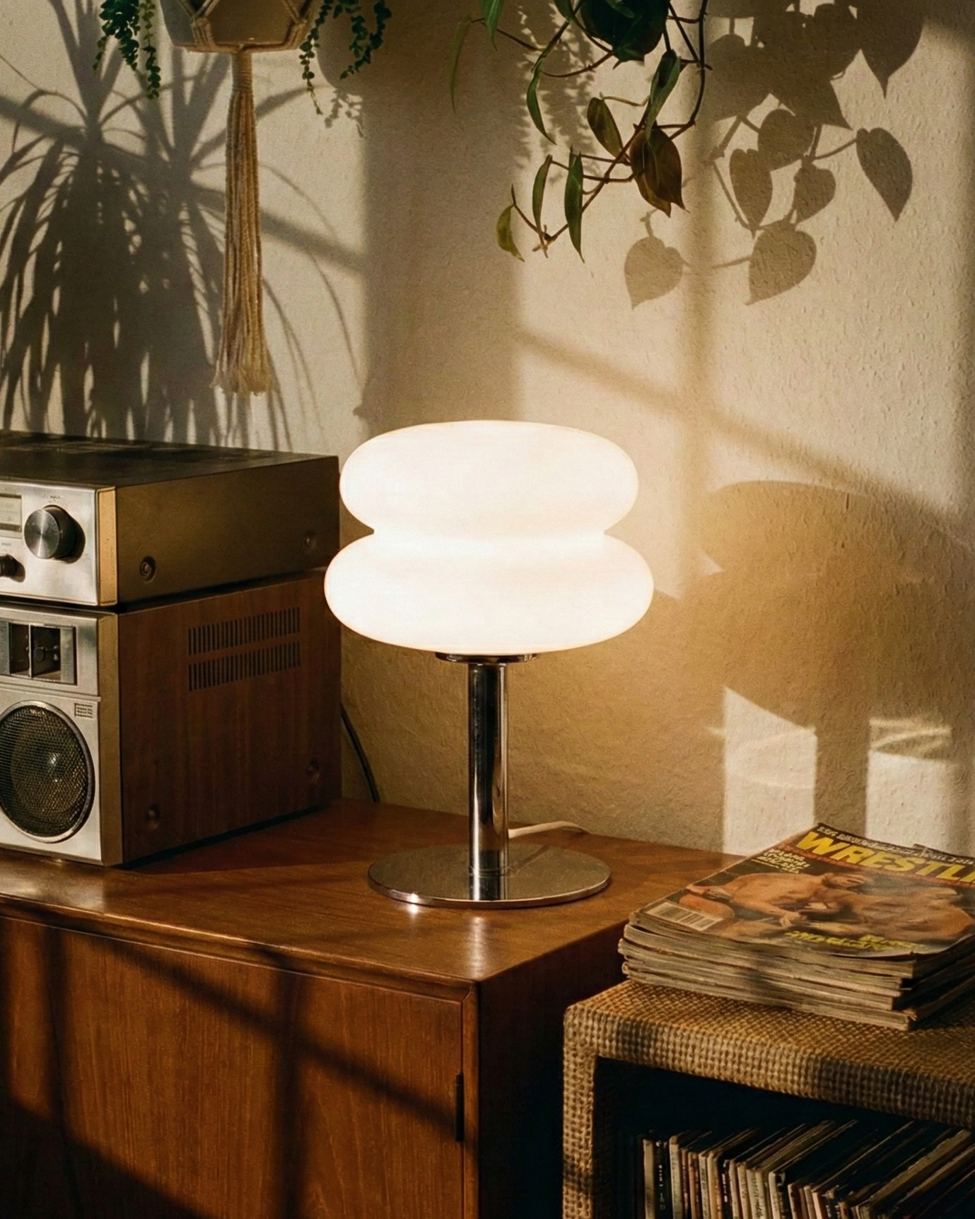 the macaron | macaron shaped table lamp | white